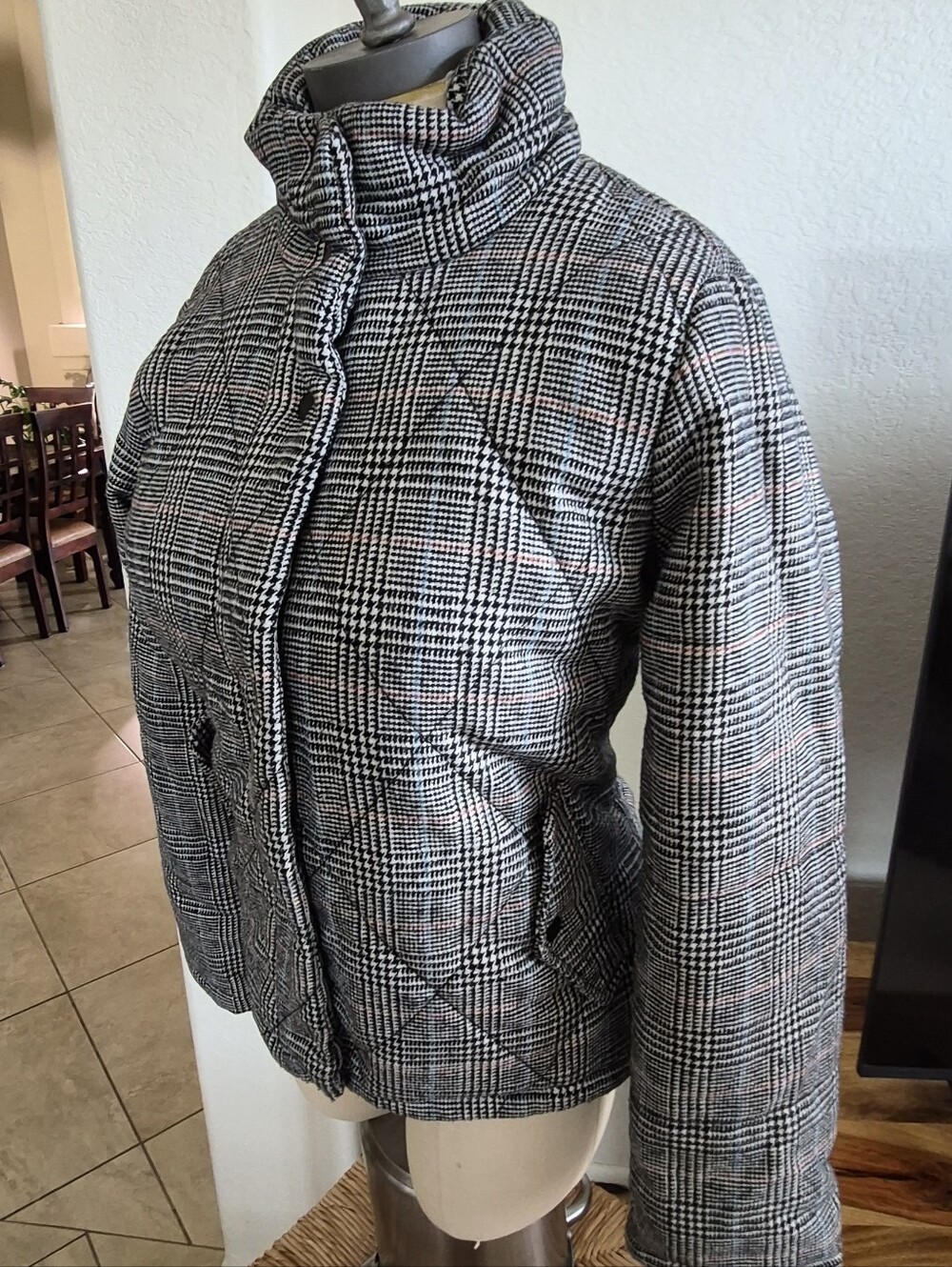 A New Day Multi Color Houndstooth Quilted with Snap Closure Mock Neck Coat Sz M